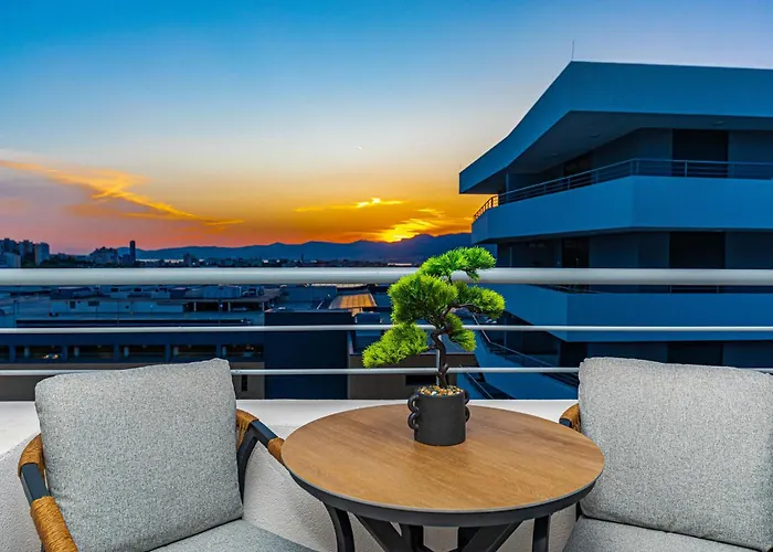 Urban&chick With Garage Apartment