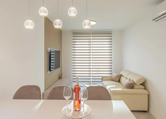 Urban&chick With Garage *